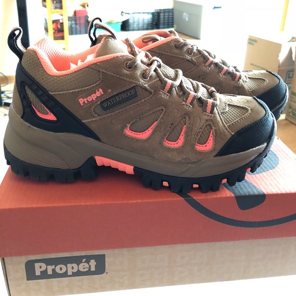 propet ridge walker low